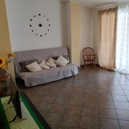 La Terrazza Le Castella Holiday home *