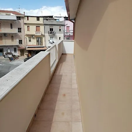 בית נופש La Terrazza Le Castella לה קסטלה